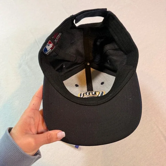 OC Sports Milwaukee Brewers Hat OSFM Navy Blue MLB Baseball Team Adjustable EUC - Picture 6 of 6